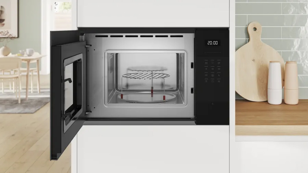 Lò vi sóng BEL524MB2